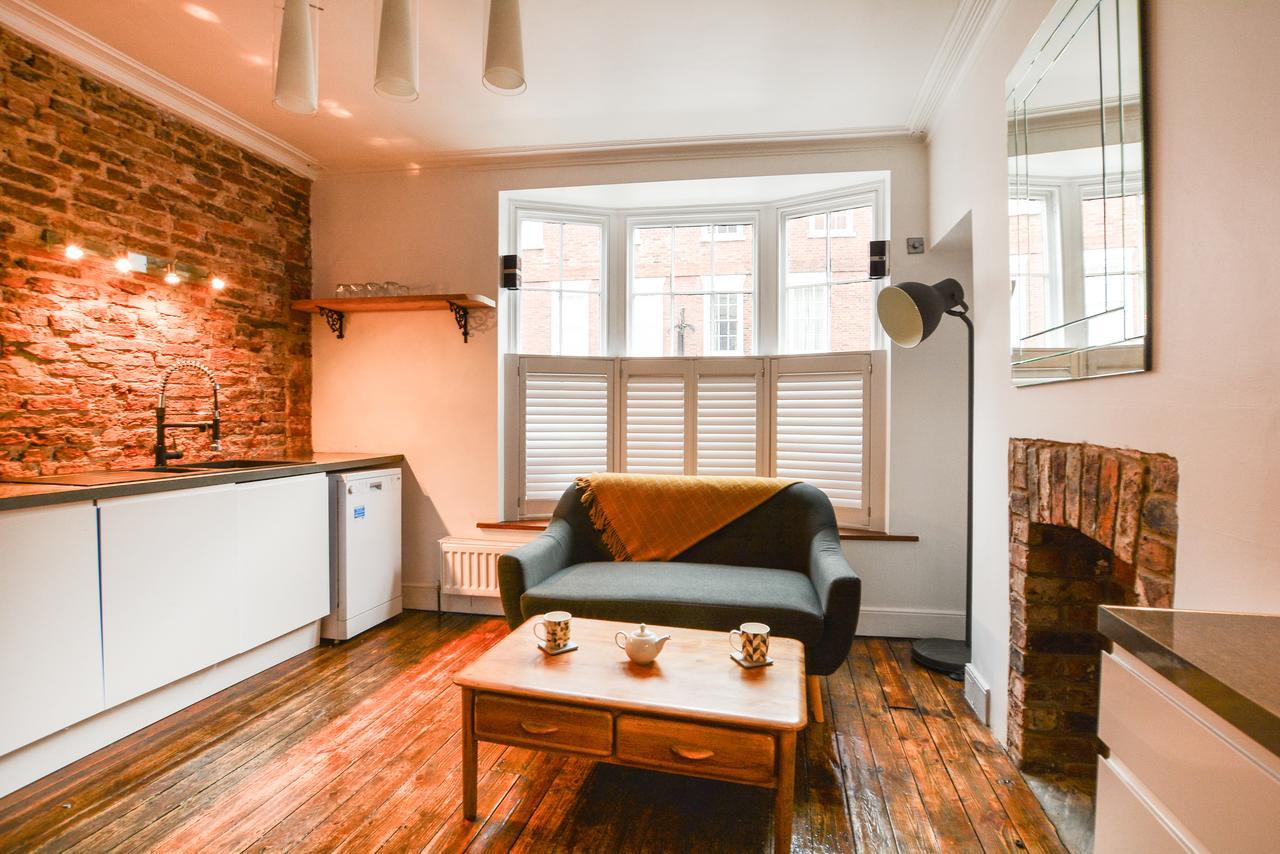 The Location- 1 Free Private Parking Space - 60 Second Walk 2 Minster! York Exteriér fotografie